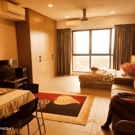 Cozy Unit- Bell Suites- Horizon Suites- Wifi- Netflix- Parking Swimming Pool- Klia Sepang Exterior photo