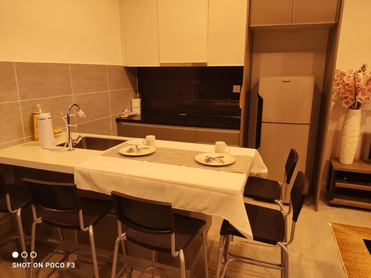 Cozy Unit- Bell Suites- Horizon Suites- Wifi- Netflix- Parking Swimming Pool- Klia Apartment *
