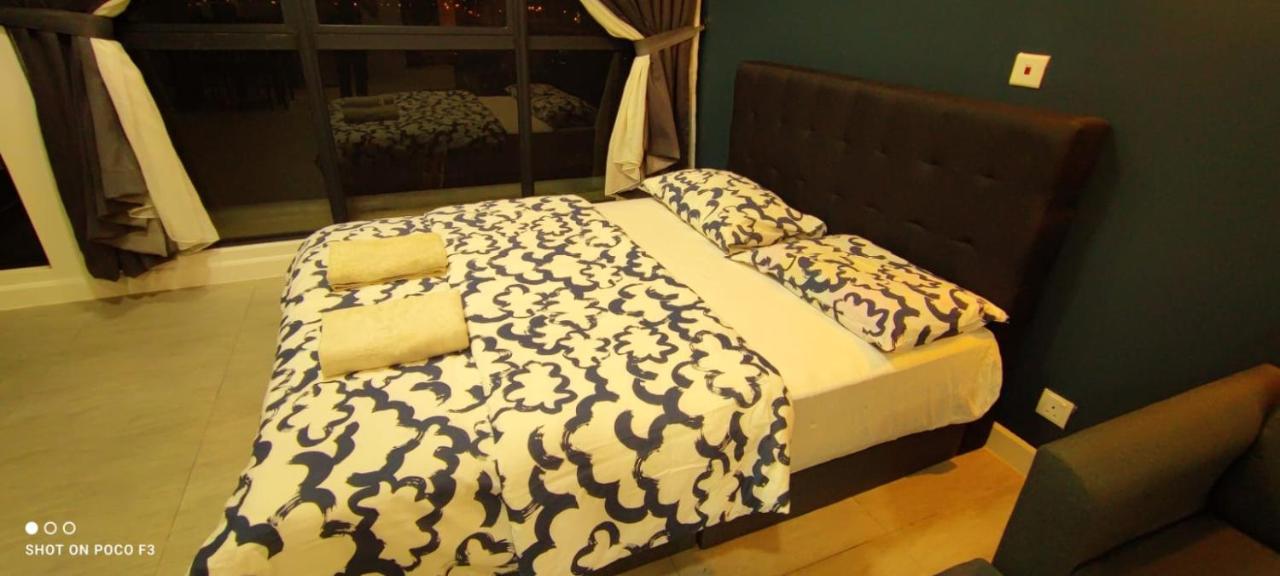 Cozy Unit- Bell Suites- Horizon Suites- Wifi- Netflix- Parking Swimming Pool- Klia Apartment Sepang