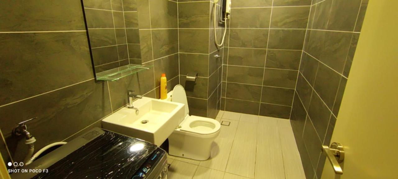 Cozy Unit- Bell Suites- Horizon Suites- Wifi- Netflix- Parking Swimming Pool- Klia Apartment *