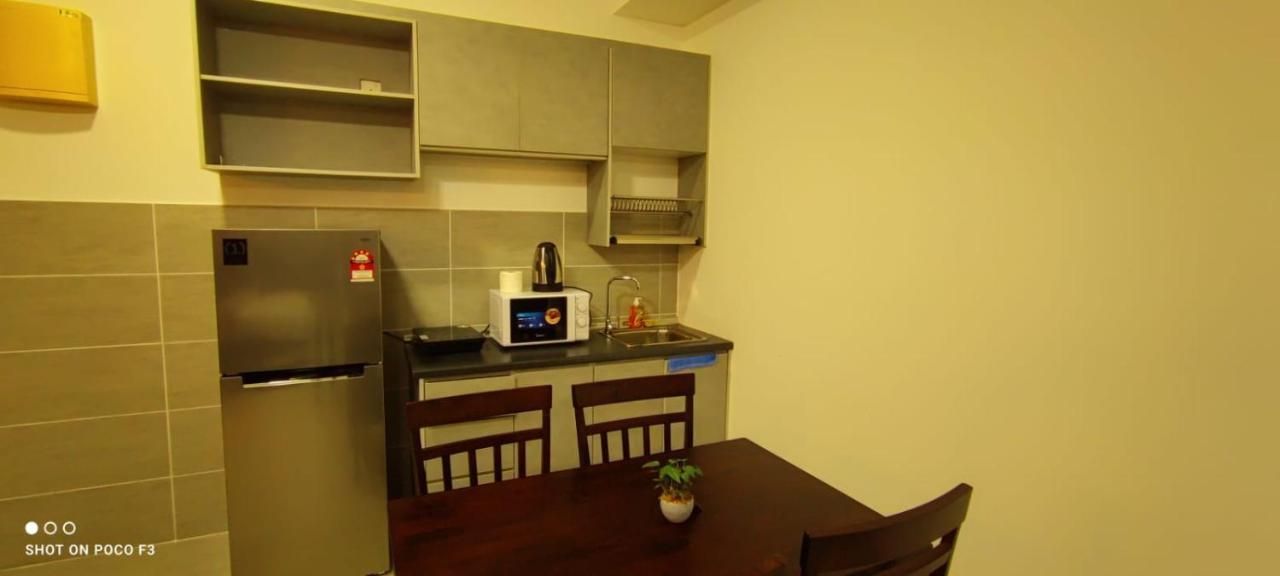 Apartment Cozy Unit- Bell Suites- Horizon Suites- Wifi- Netflix- Parking Swimming Pool- Klia *