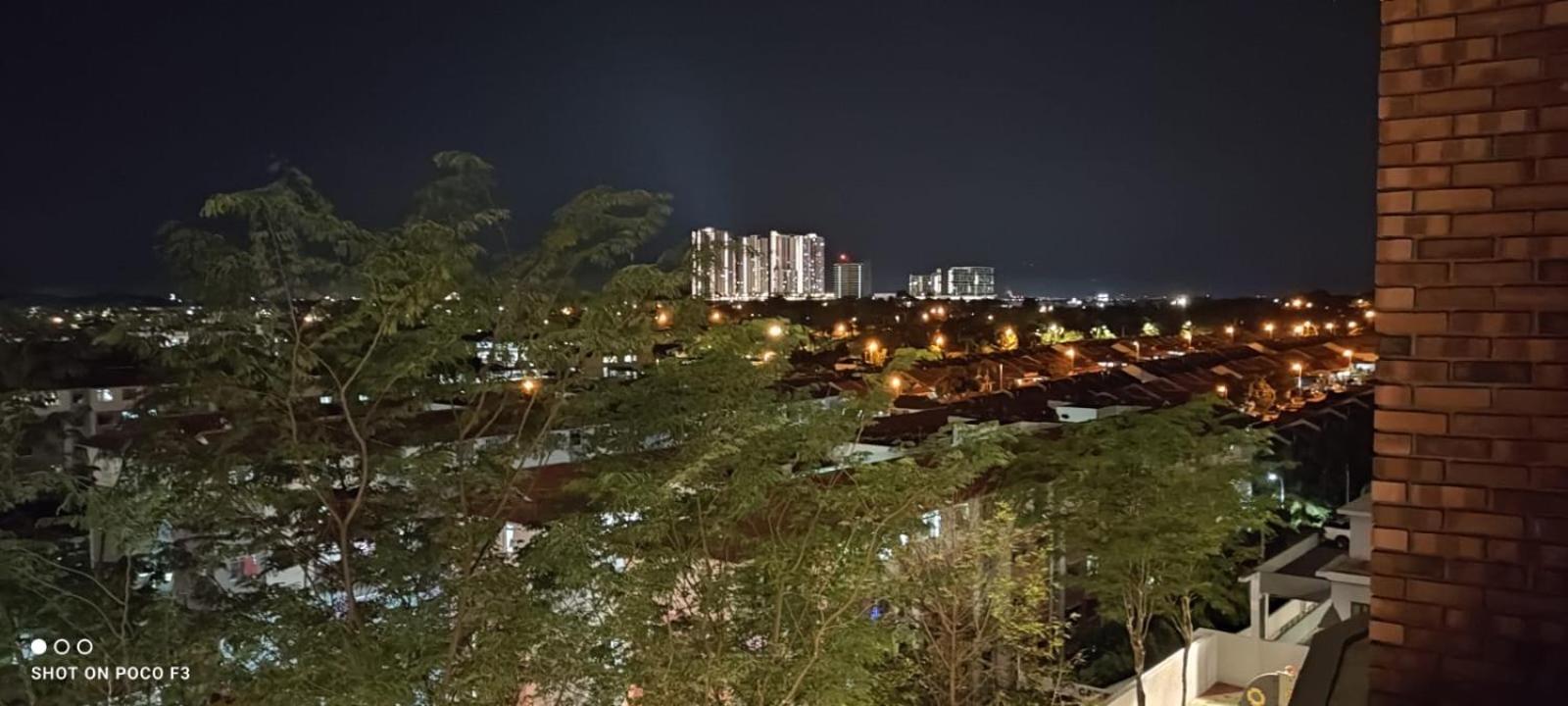 Cozy Unit- Bell Suites- Horizon Suites- Wifi- Netflix- Parking Swimming Pool- Klia Apartment Sepang