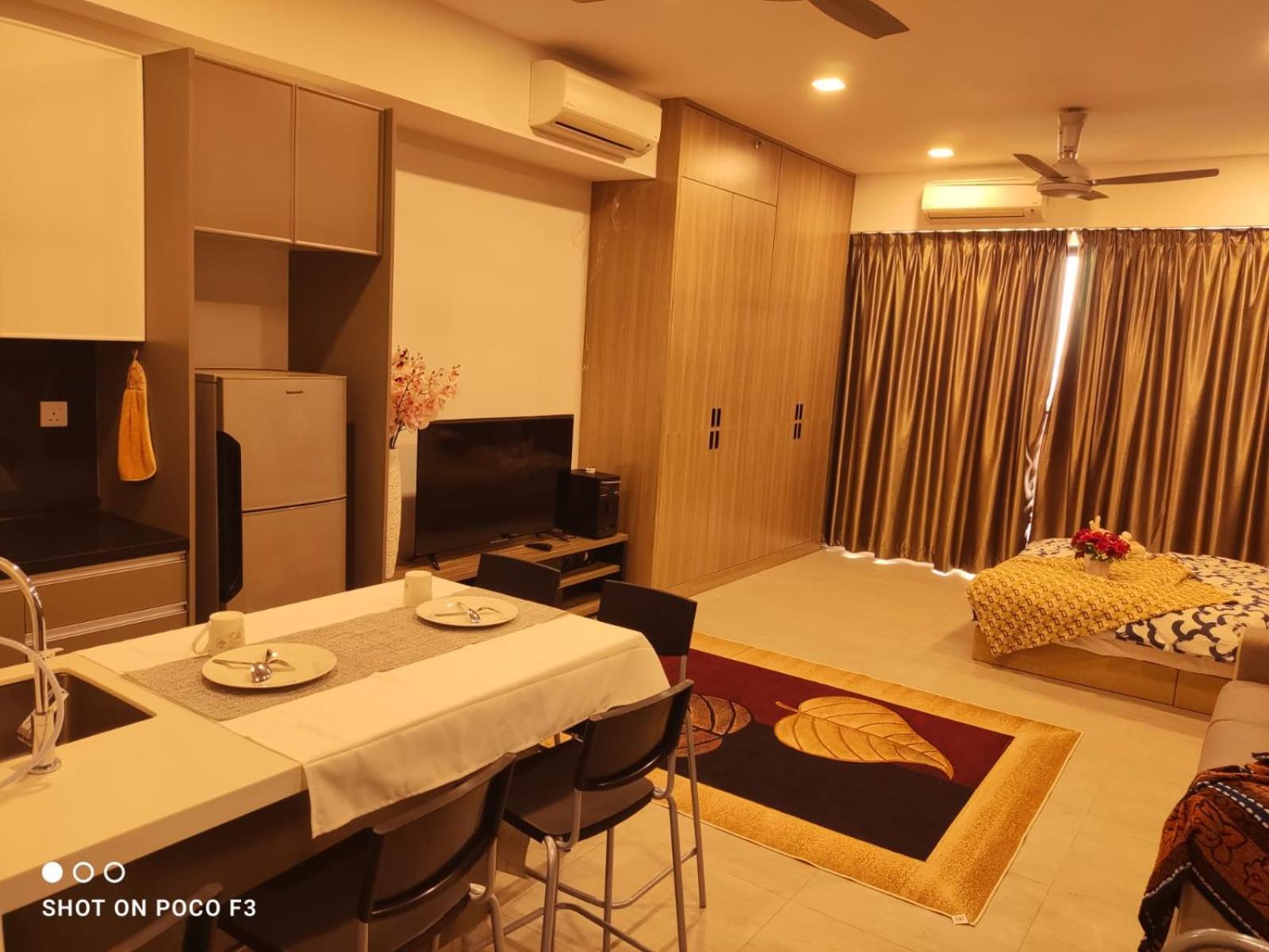 Cozy Unit- Bell Suites- Horizon Suites- Wifi- Netflix- Parking Swimming Pool- Klia Apartment