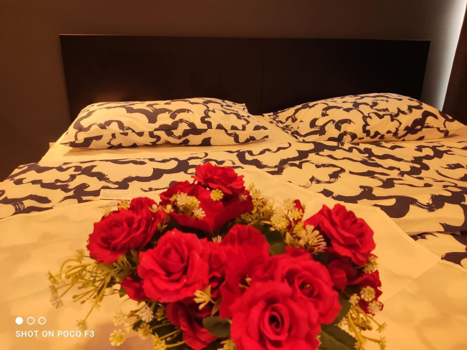 Cozy Unit- Bell Suites- Horizon Suites- Wifi- Netflix- Parking Swimming Pool- Klia * Sepang