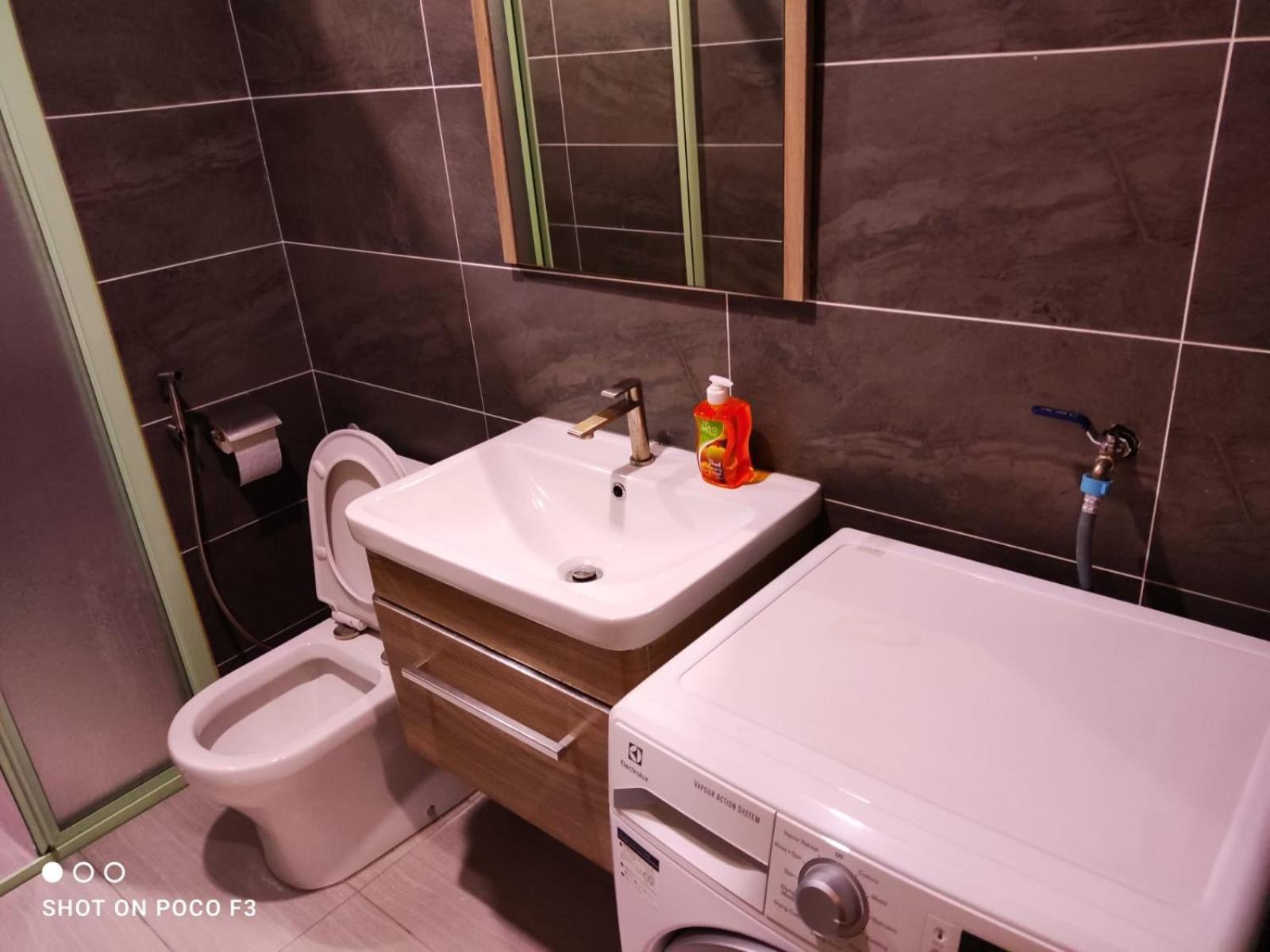 Cozy Unit- Bell Suites- Horizon Suites- Wifi- Netflix- Parking Swimming Pool- Klia