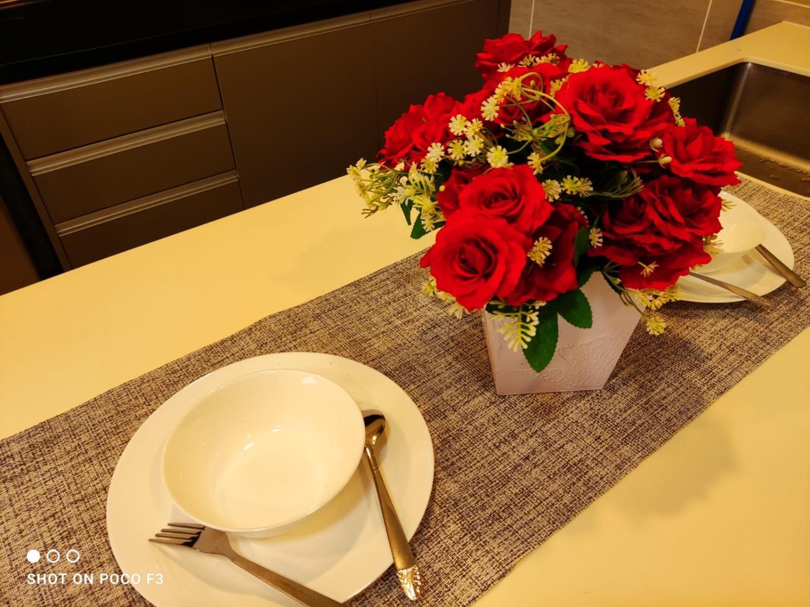 Cozy Unit- Bell Suites- Horizon Suites- Wifi- Netflix- Parking Swimming Pool- Klia Apartment Sepang